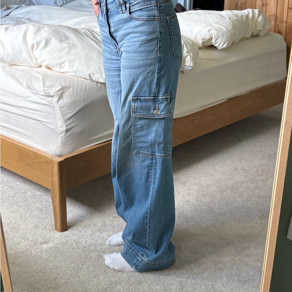 American Eagle Cargo Jeans - Picture 2 of 6